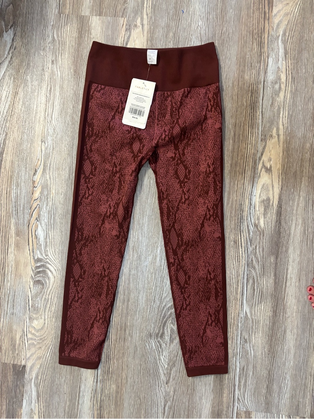 NWT Fabletics Hugh Waisted Seamless Snakeskin 7/8 Leggings - M